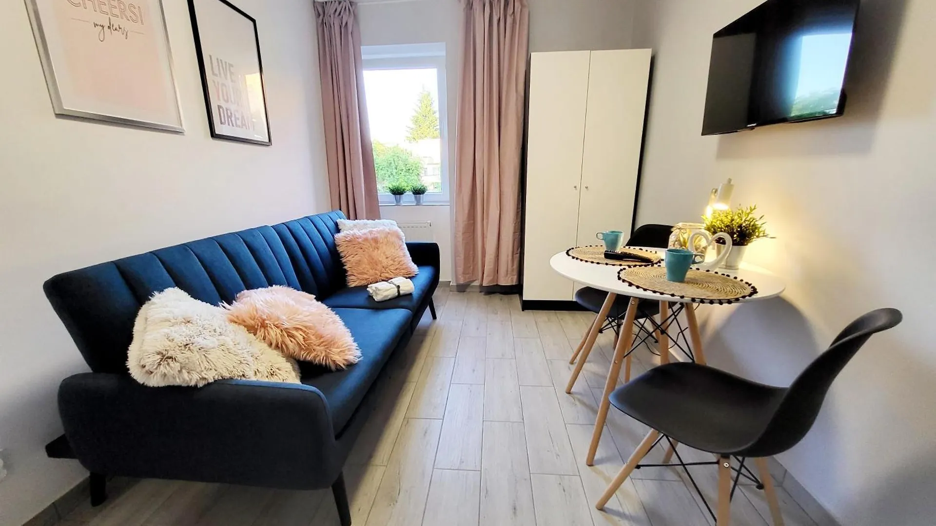 Mini Apartamenty Poznan Apartment
